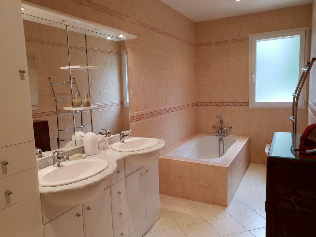 Apartment Fontaine De L'Amour Сарла-ла-Канеда Екстер'єр фото