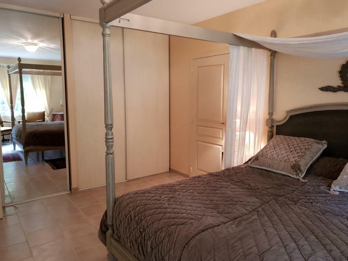 Apartment Fontaine De L'Amour Сарла-ла-Канеда Екстер'єр фото
